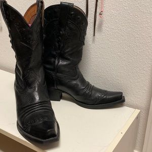 Ariat black western boots. Size 7.5.